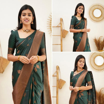 Women Geometric Pattern Banarasi Saree with Contrast Border And Blouse Piece