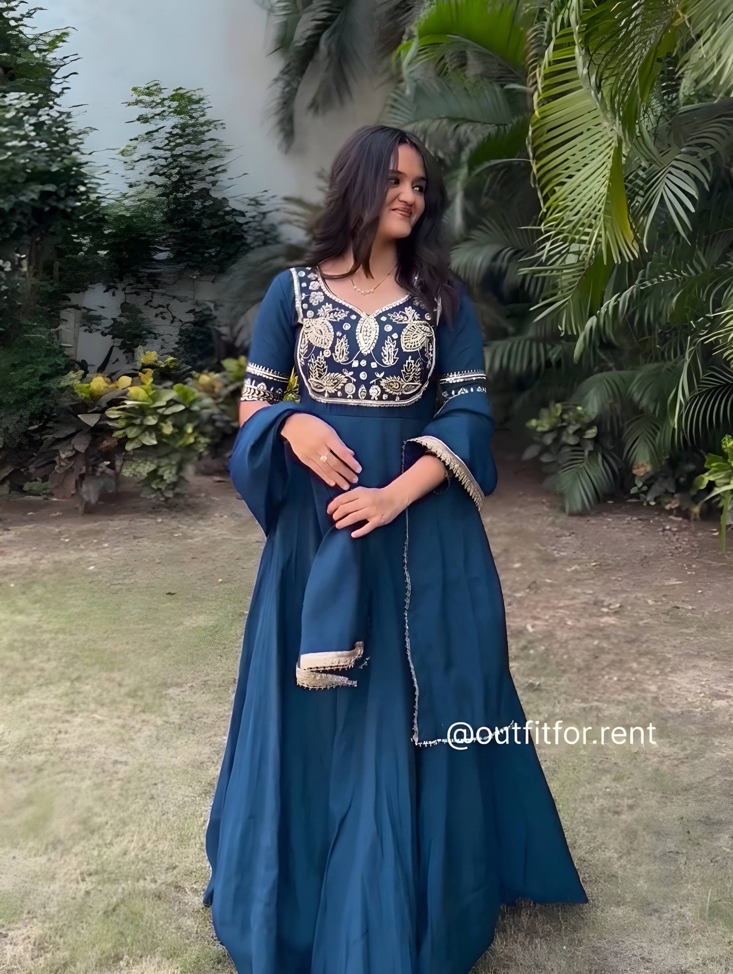 Premium Heavy Parampara Silk Gown with Embroidered Dupatta – 8 Mtr Flair, Padded Design & Sequins Embroidery