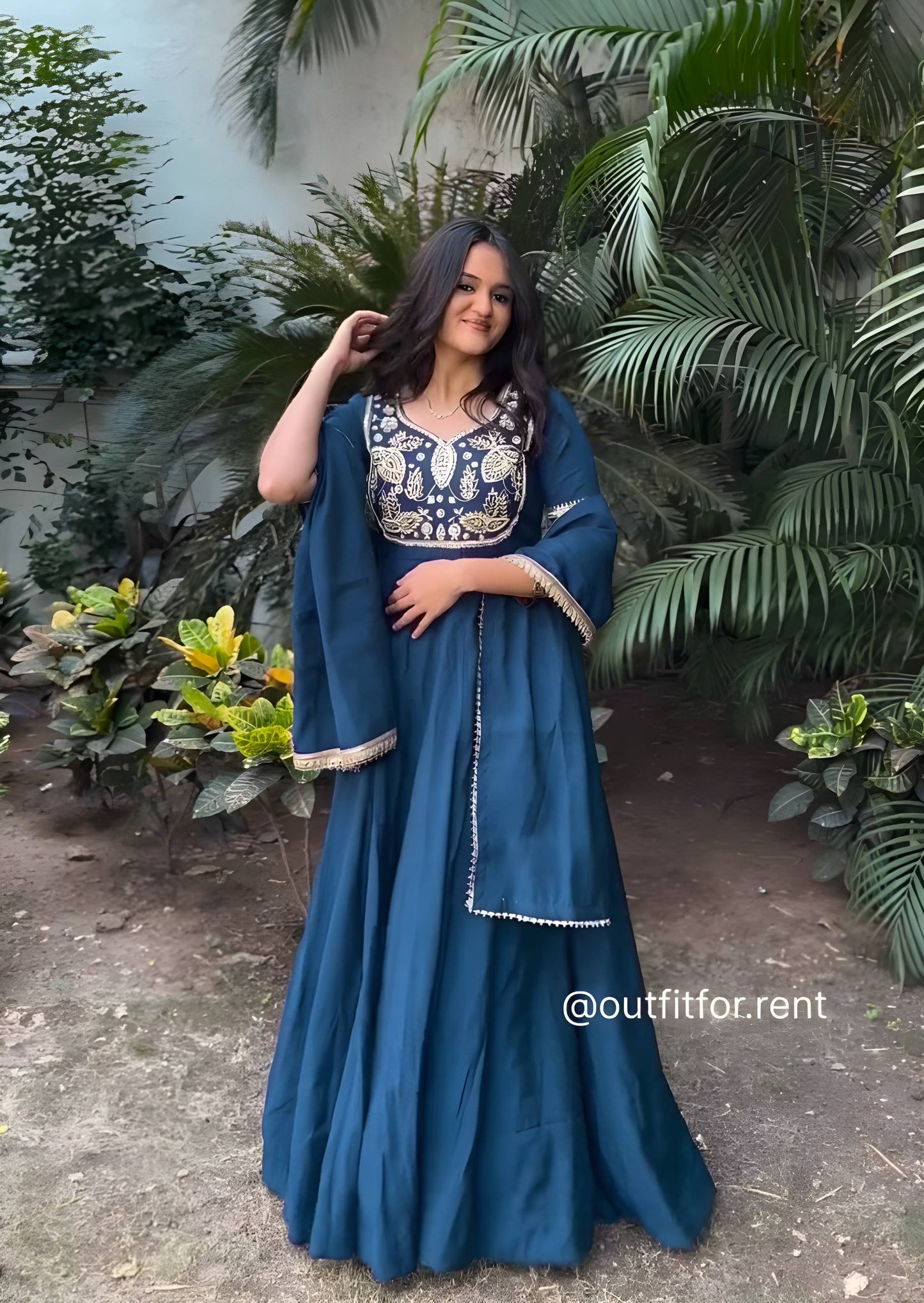 Premium Heavy Parampara Silk Gown with Embroidered Dupatta – 8 Mtr Flair, Padded Design & Sequins Embroidery