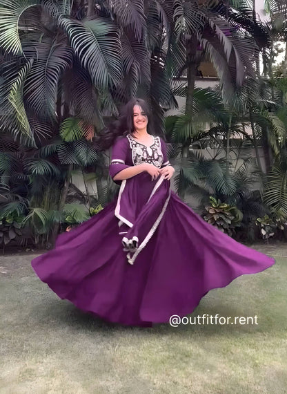 Premium Heavy Parampara Silk Gown with Embroidered Dupatta – 8 Mtr Flair, Padded Design & Sequins Embroidery