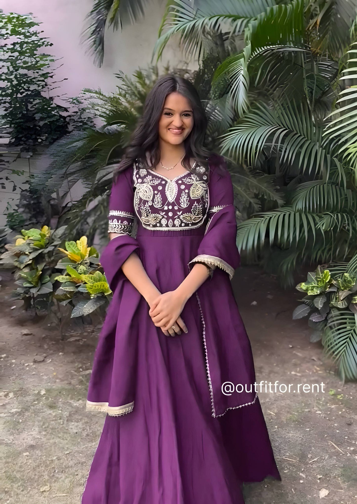 Premium Heavy Parampara Silk Gown with Embroidered Dupatta – 8 Mtr Flair, Padded Design & Sequins Embroidery