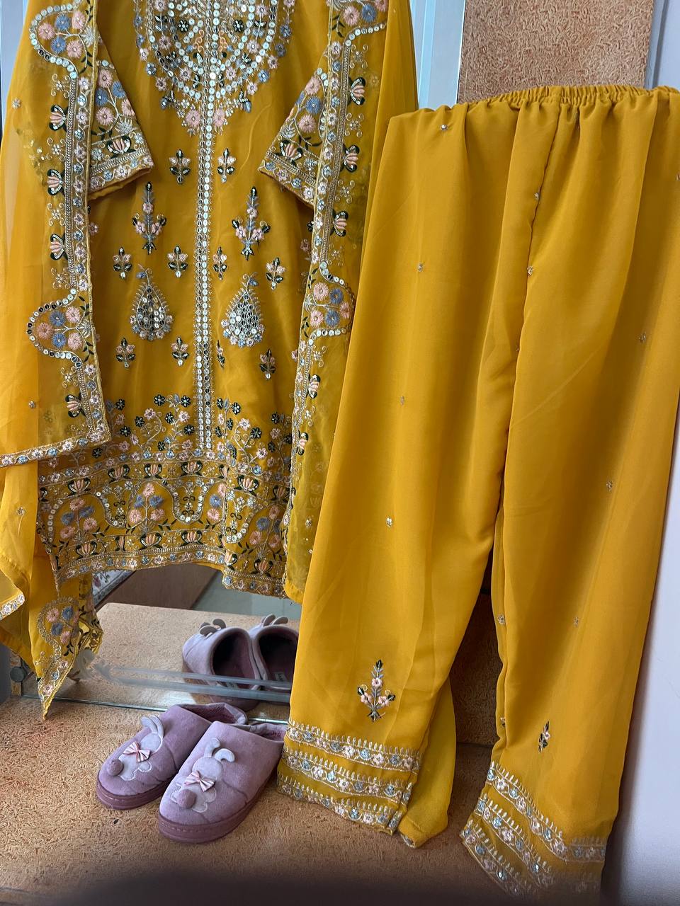 Elegant Faux Georgette Silk Kurti Set with Bottom & Lace-Embellished Dupatta – Multi-Needle Sequins Work (Fully Stitched