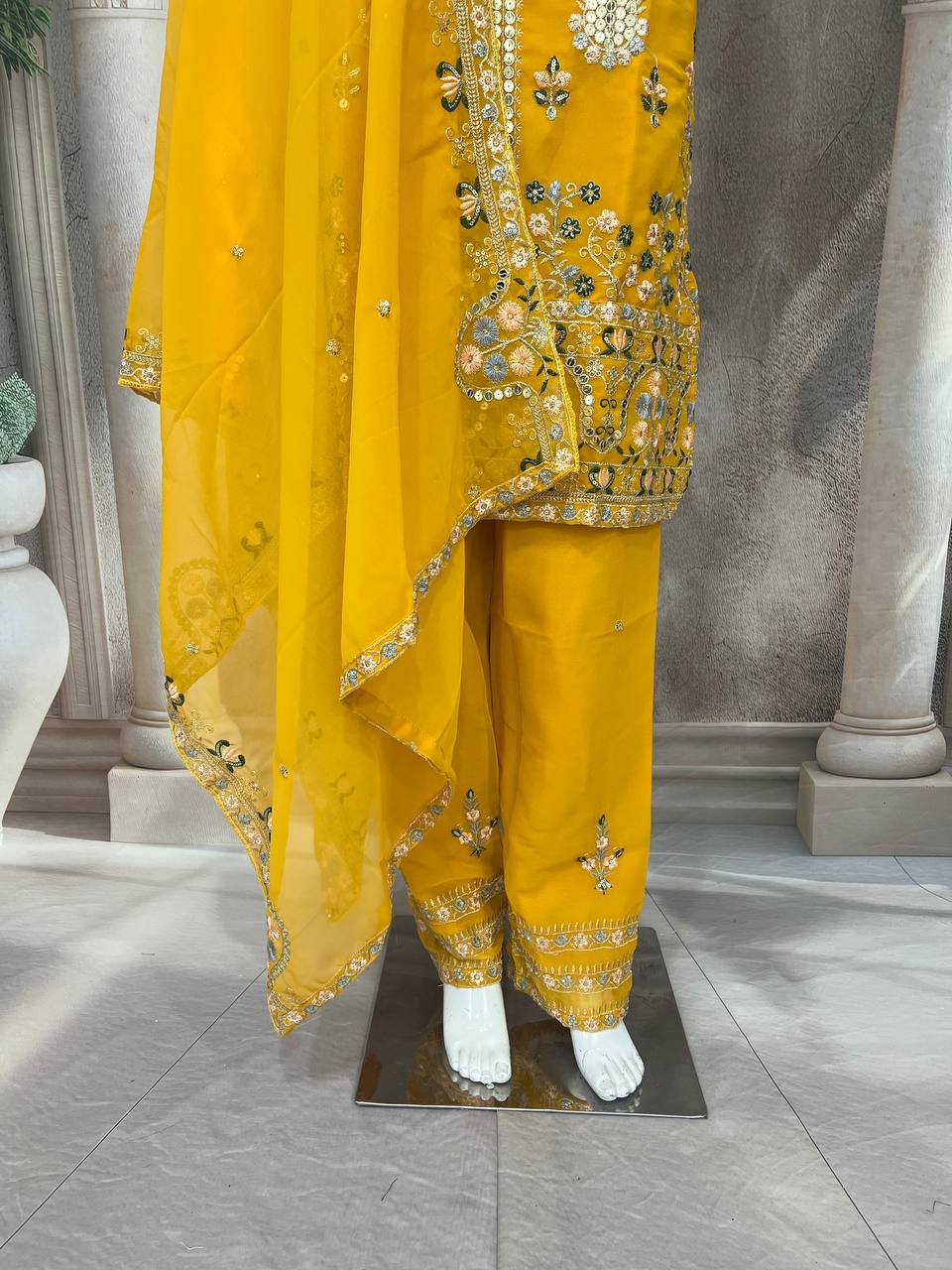 Elegant Faux Georgette Silk Kurti Set with Bottom & Lace-Embellished Dupatta – Multi-Needle Sequins Work (Fully Stitched